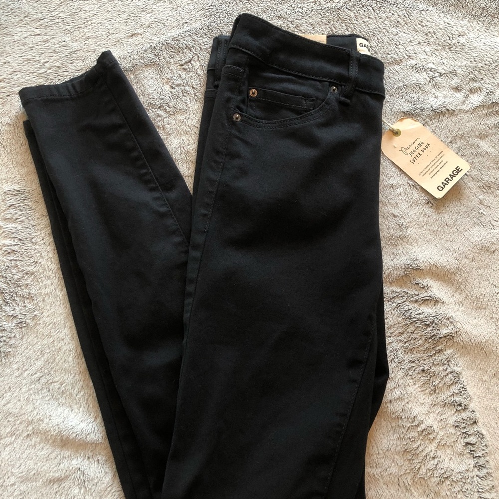 NWT Garage Black High Waisted Jeggings